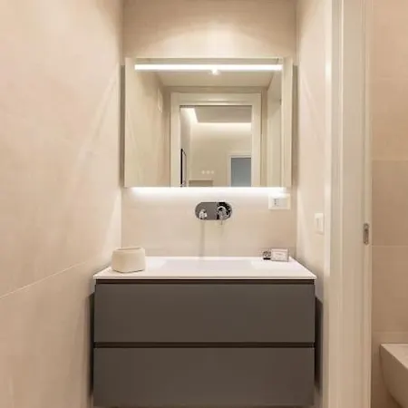 Nuovissimo Luxury, Centro *